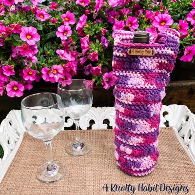 a knotty habit designs AKHD crochet yarn wine bag